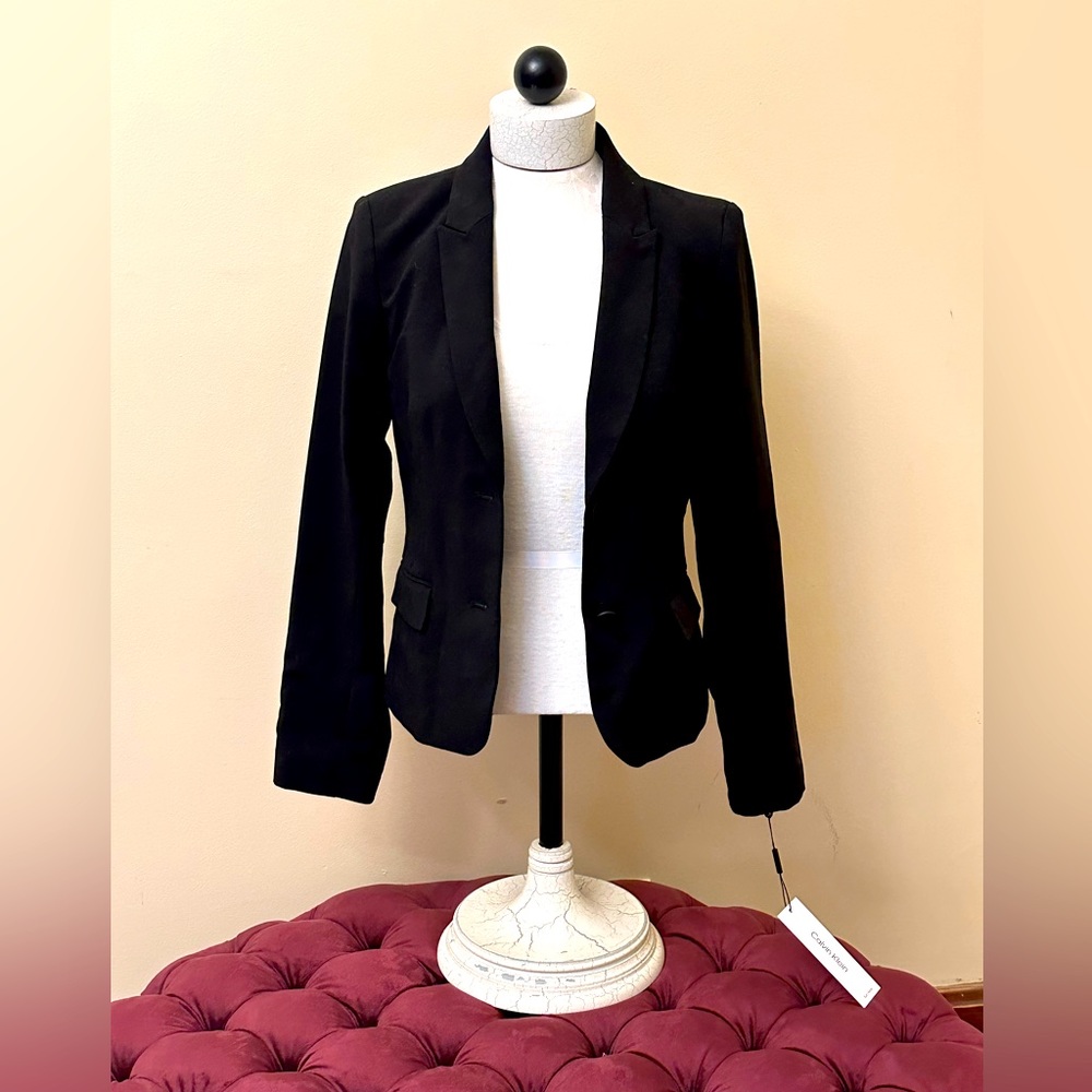 Calvin Klein Women’s 2 Button Blazer